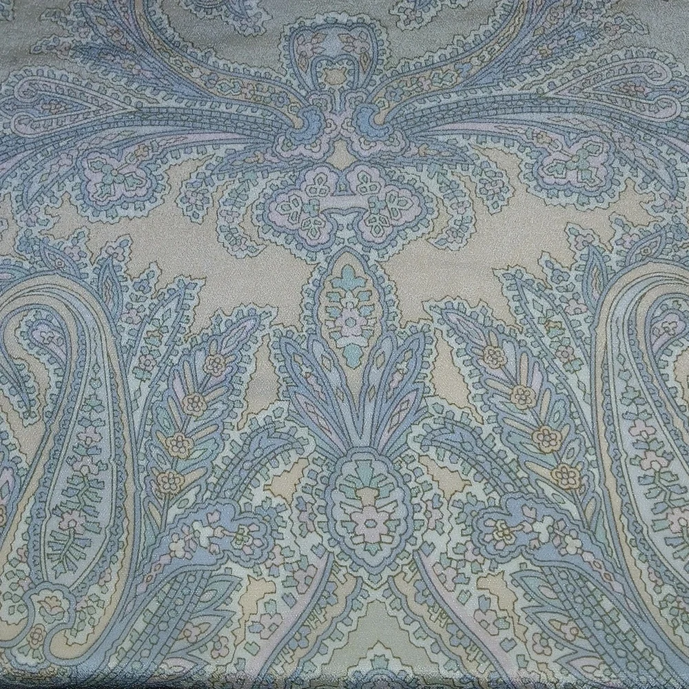 Liz Claiborne Vintage Silk Scarf Pastel Colors Beautiful Featherweight Fluttery